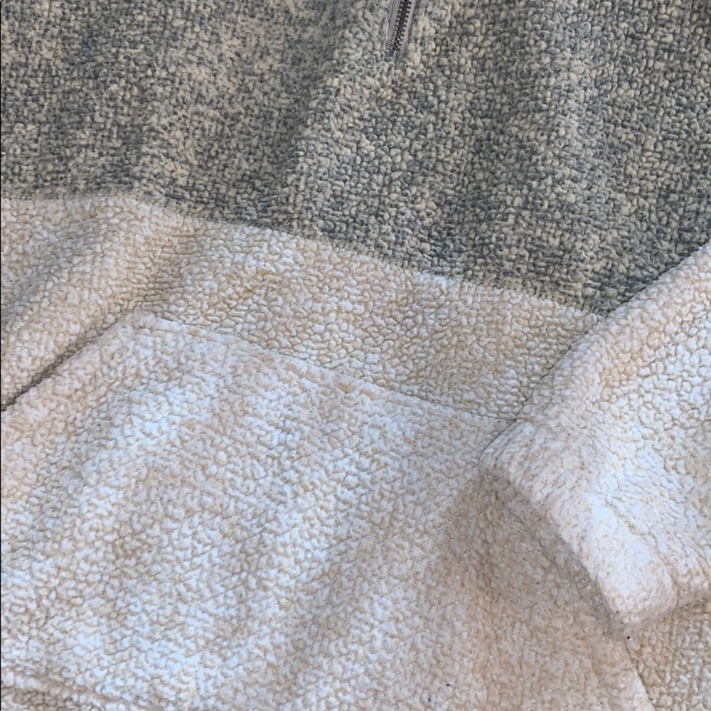 Fur Zip Up - Picture 2 of 4